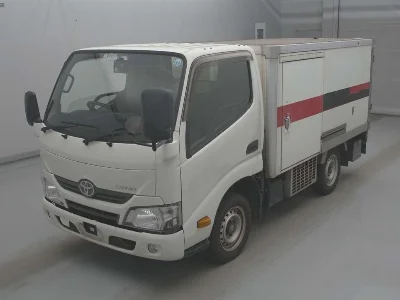 TOYOTA DYNA