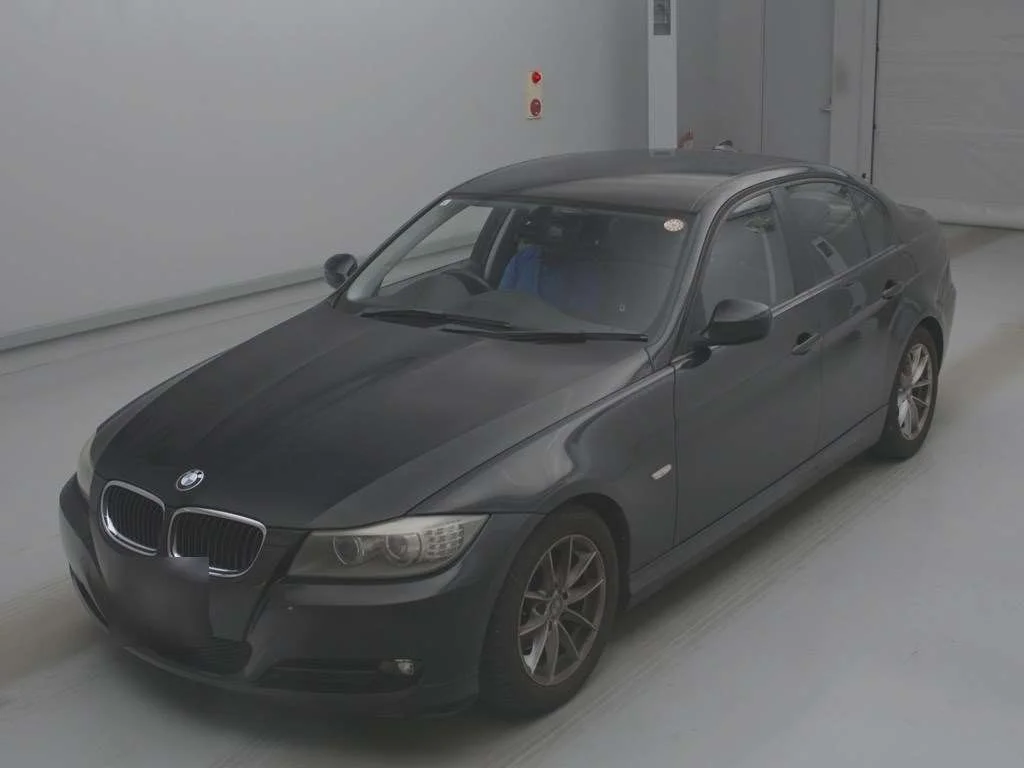 BMW 3-Series 2011