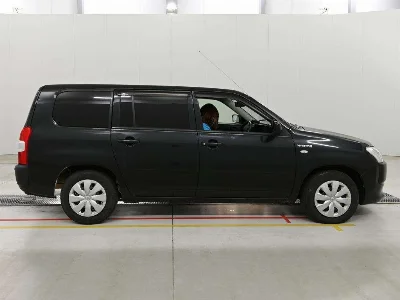 TOYOTA SUCCEED