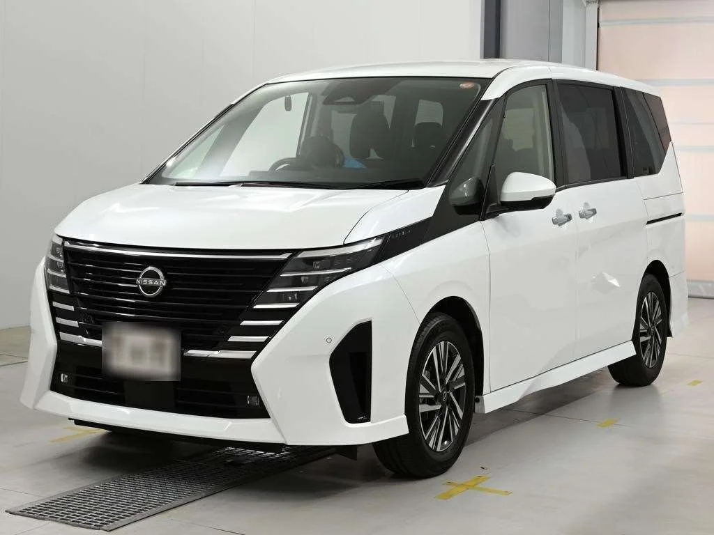 Nissan Serena 2023