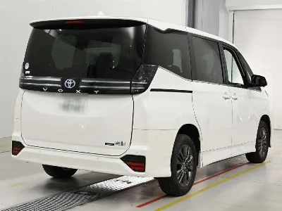 Статистика аукционов Toyota Voxy