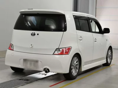 TOYOTA BB