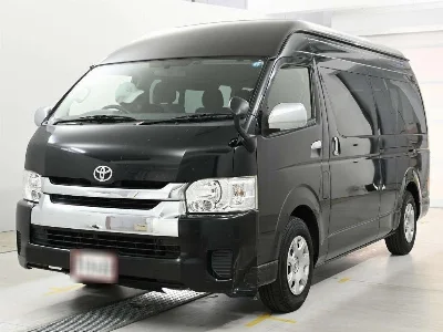 TOYOTA HIACE