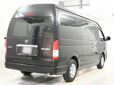 TOYOTA HIACE