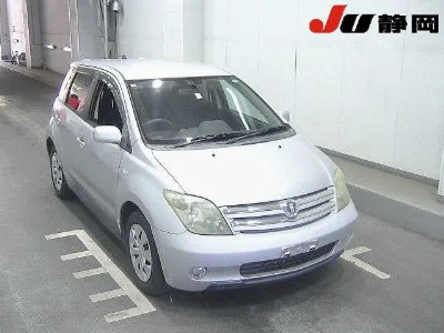 TOYOTA IST