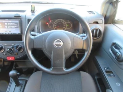 Nissan AD