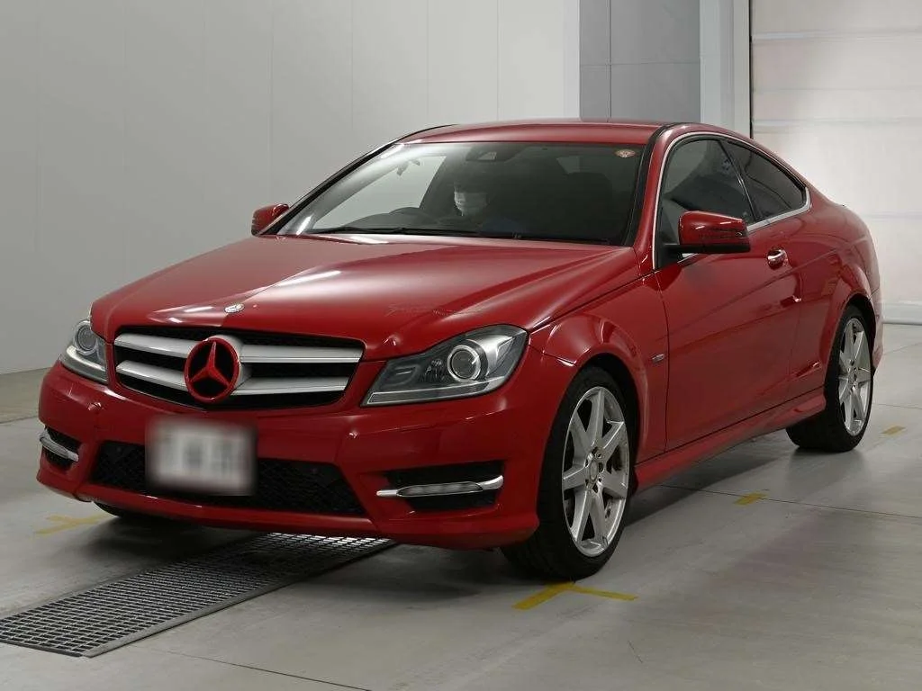 Mercedes-Benz C-Class 2011