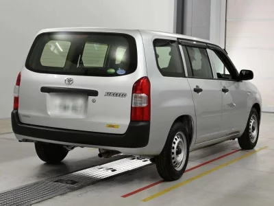 TOYOTA SUCCEED