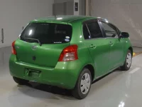 Цена авто Toyota Vitz с аукционов Японии, номер кузова SCP90, пробег 79 000, оценка 8