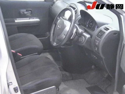 NISSAN LAFESTA 3