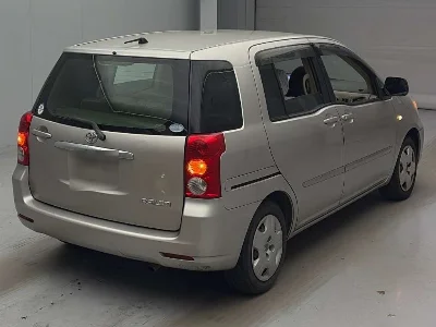 Toyota Raum
