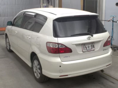 Toyota Ipsum