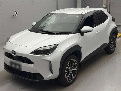 TOYOTA YARIS CROSS 1