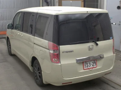 Статистика аукционов Honda Stepwgn