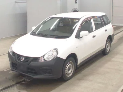 Nissan AD