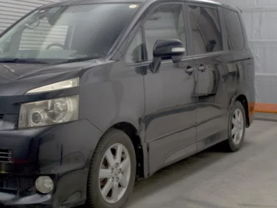 Статистика аукционов Toyota Voxy