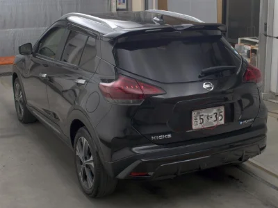 NISSAN KICKS