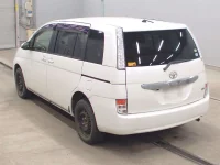 Цена авто Toyota Isis с аукционов Японии, номер кузова ZGM15G, пробег 237 000, оценка 6