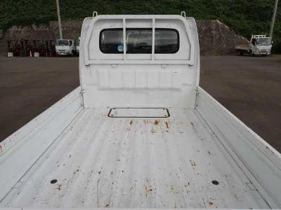 Nissan NT100 Clipper