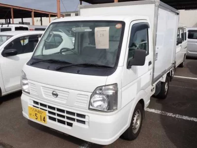 Nissan NT100 Clipper