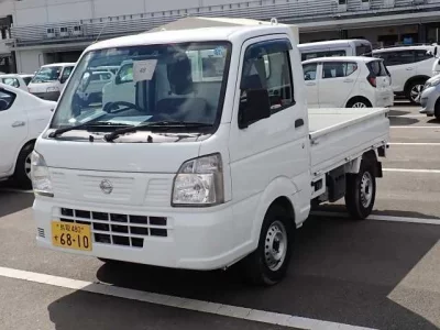 Nissan NT100 Clipper