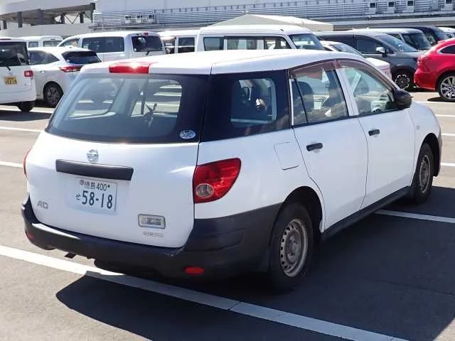 Nissan AD 2009
