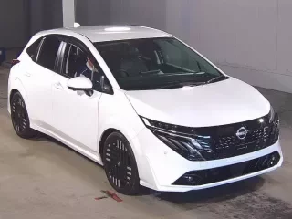 NISSAN AURA