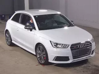 AUDI S1