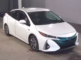 TOYOTA PRIUS PHV