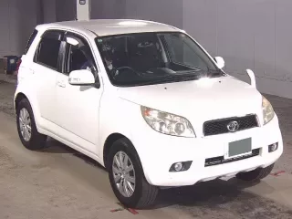TOYOTA RUSH