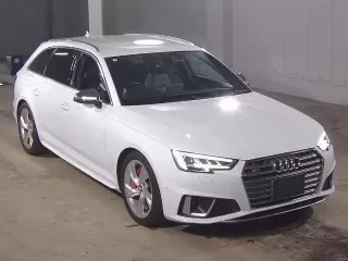 AUDI S4 AVANTE