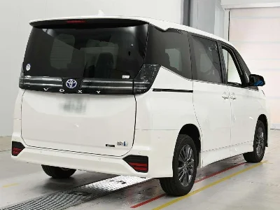 Статистика аукционов Toyota Voxy