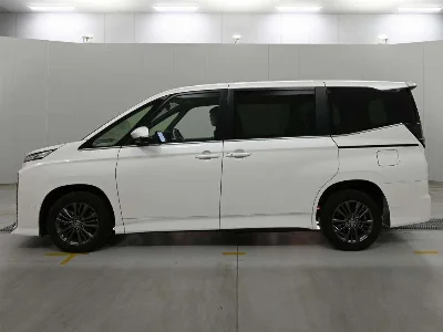 Статистика аукционов Toyota Voxy