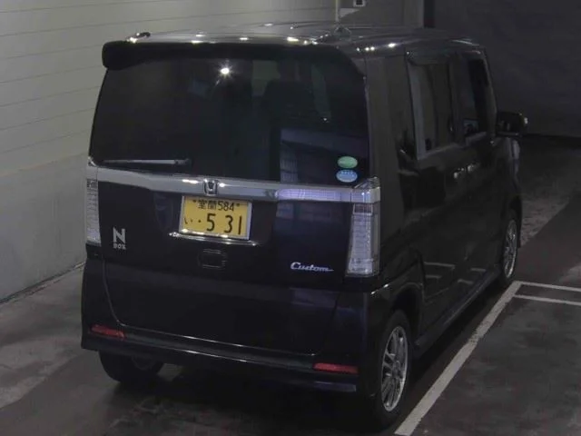 Honda N-Box 2016