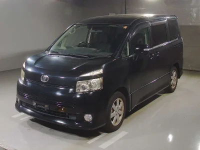 Статистика аукционов Toyota Voxy