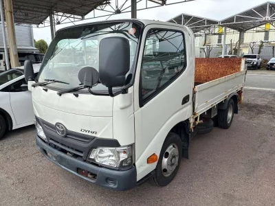 TOYOTA DYNA