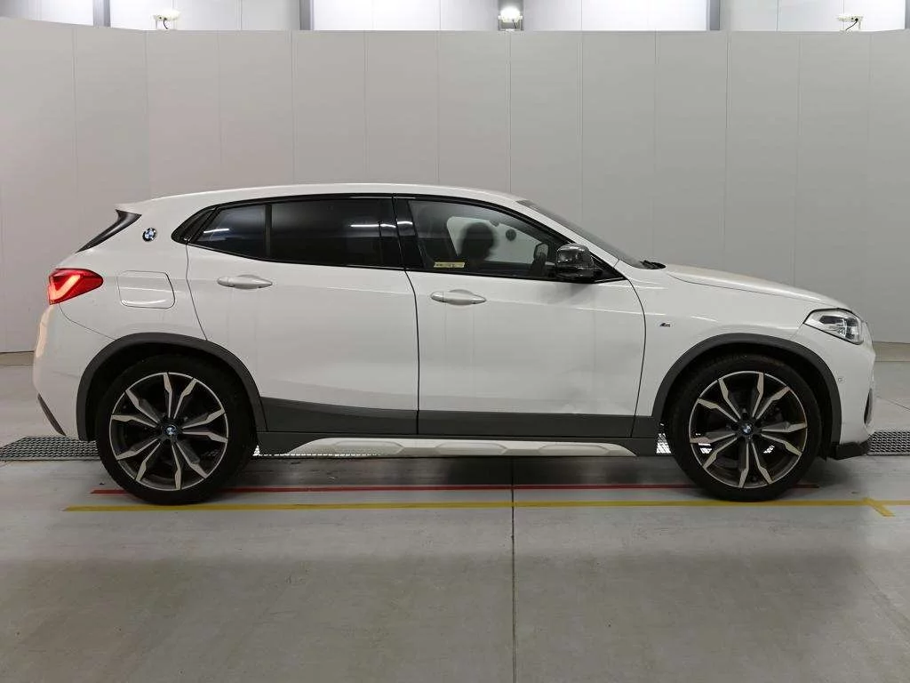BMW X2  с аукциона в Японии