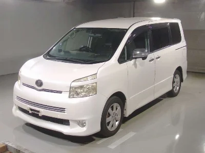 Статистика аукционов Toyota Voxy
