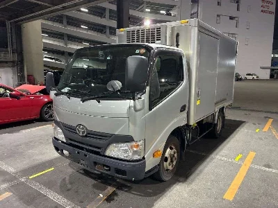 TOYOTA DYNA