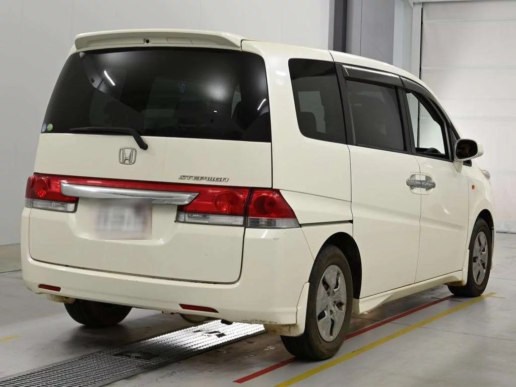 Honda Stepwgn 2005