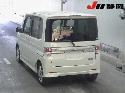 DAIHATSU TANTO 2