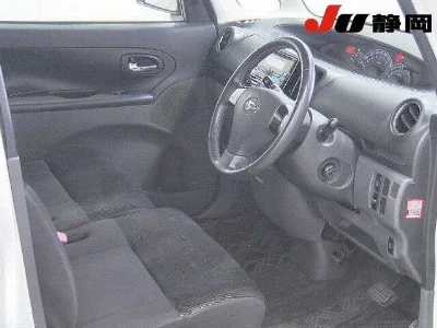 DAIHATSU TANTO 3