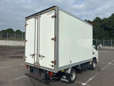 TOYOTA DYNA