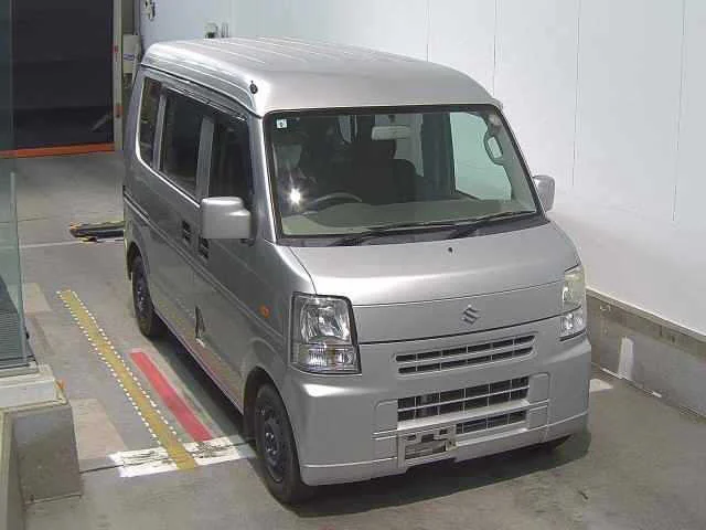 Suzuki Every 2006