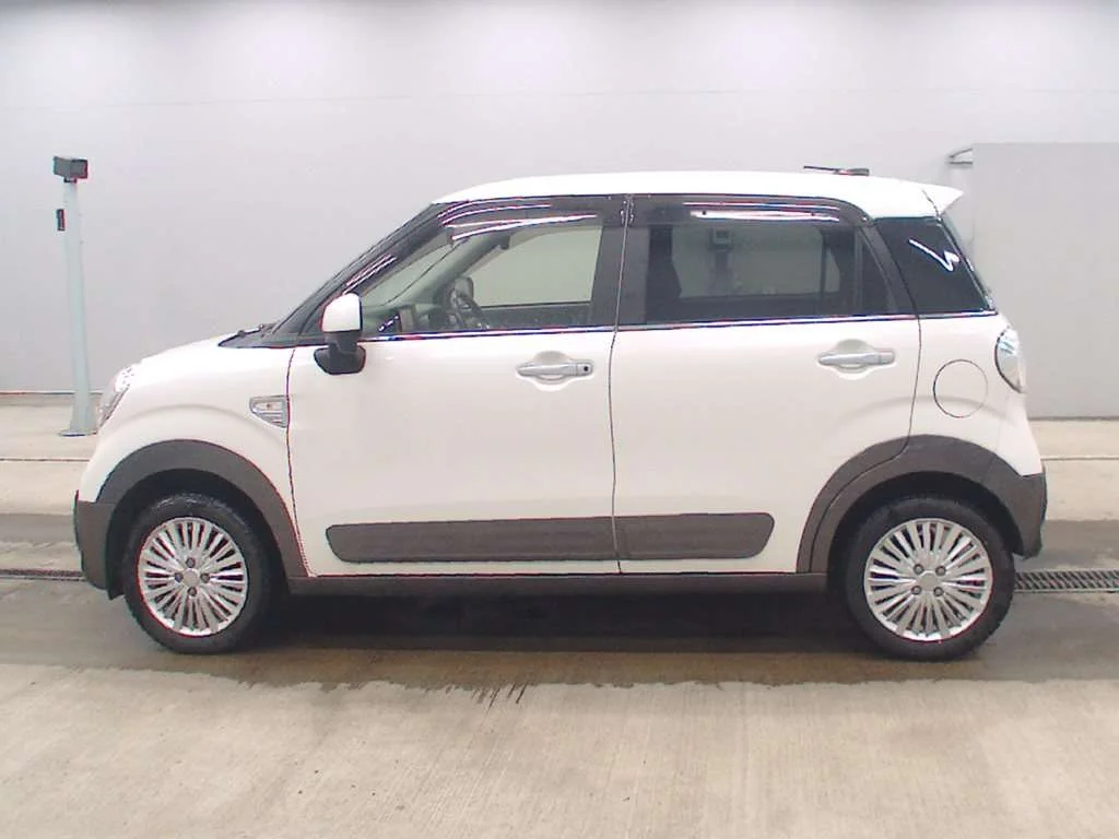 Daihatsu Cast  с аукциона в Японии