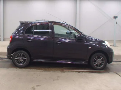 Nissan March
