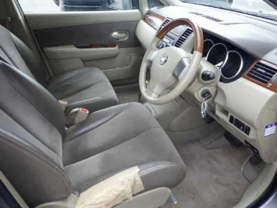 NISSAN TIIDA