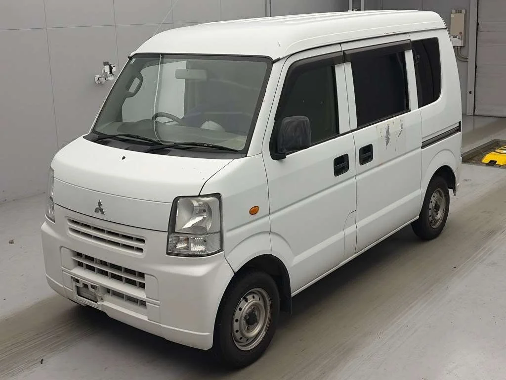 Mitsubishi Minicab 2014
