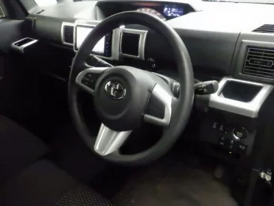 TOYOTA PIXIS MEGA