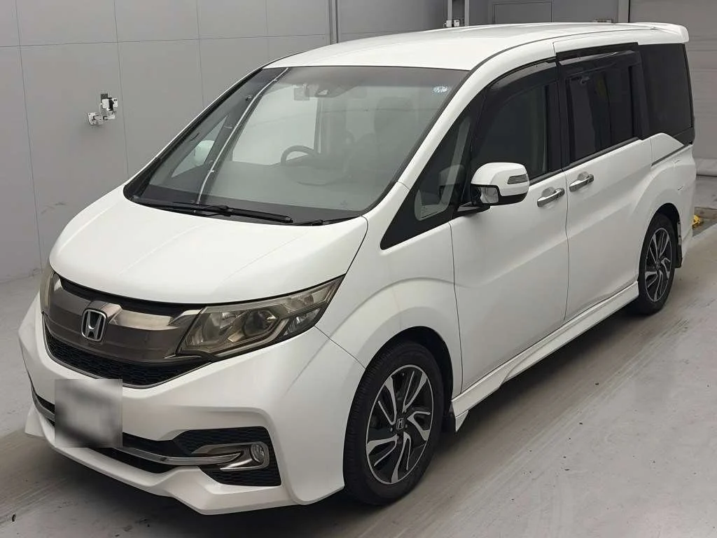 Honda Stepwgn 2015